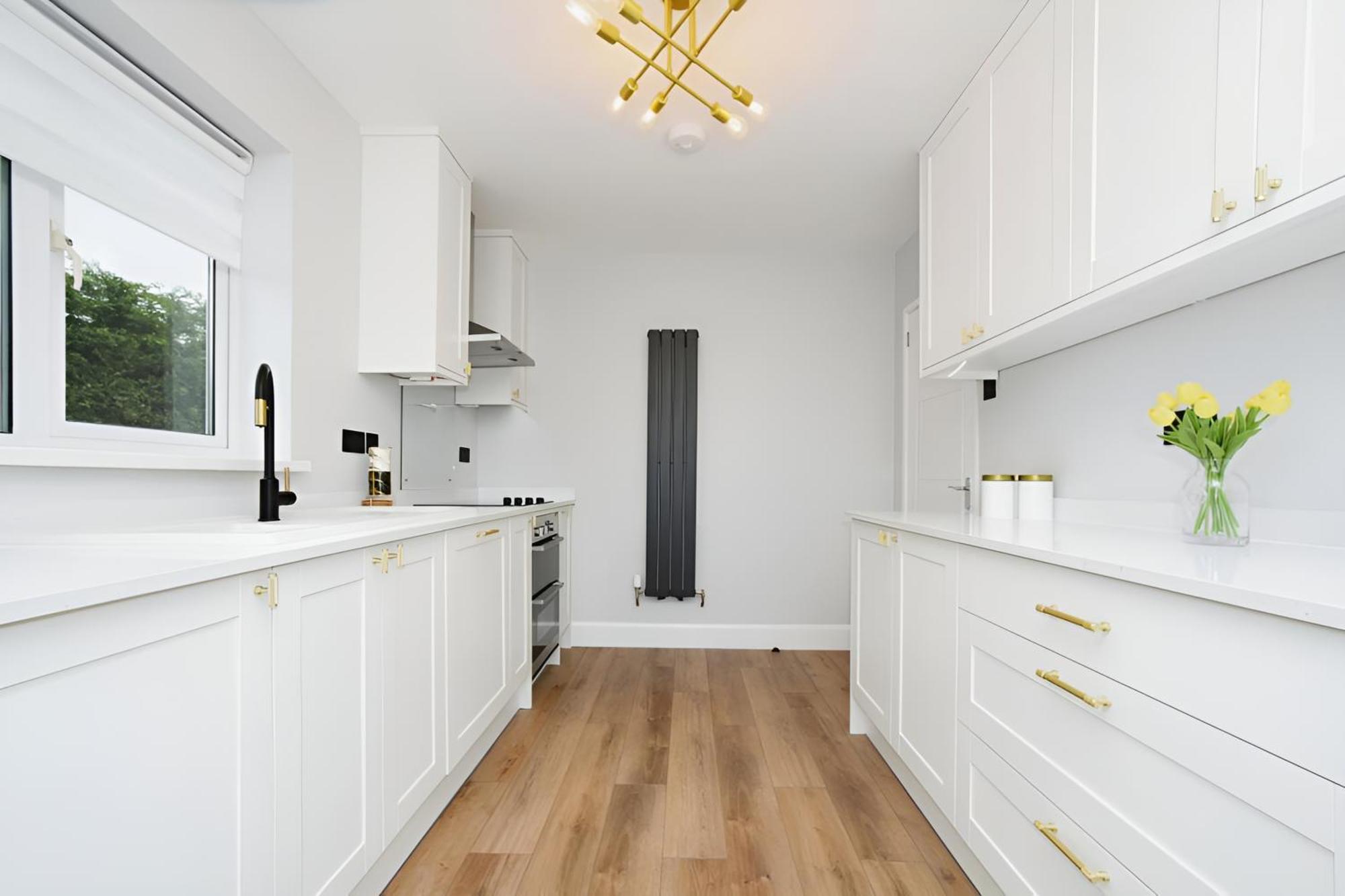 Holiday home Beautiful 5 Bedroom Bungalow, Sleeps 7, In Calne